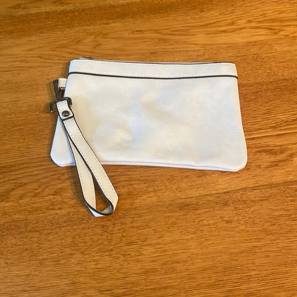 Cream Clutch